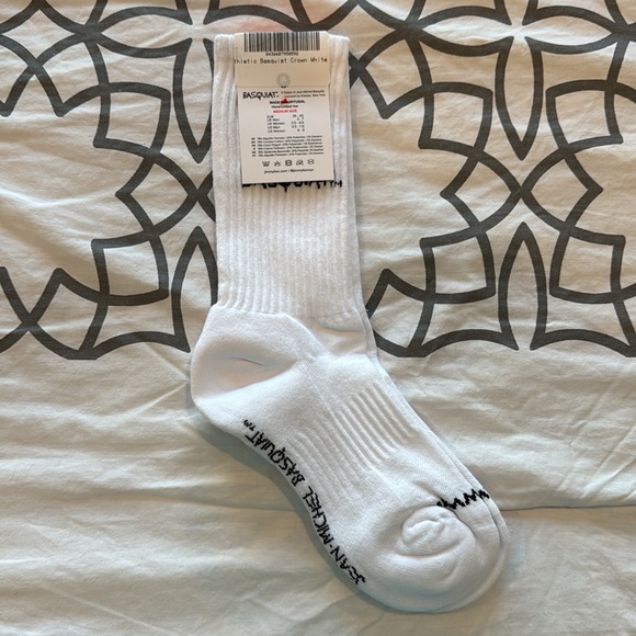 Jimmy Lion Streetwear Basquiat White Athletic Socks Men’s Size Medium - Picture 2 of 5